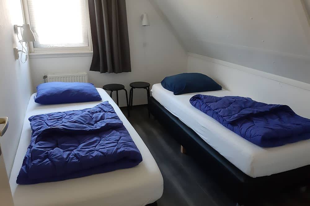Comfortable holiday home near the beach with garden, with playground and pool in Noord-Holland - Nordseeküste
