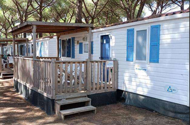 Camping für 5 Personen, mit Kinderpool und Whirlpool sowie Garten und Pool, mit Haustier auf den Peloponnes - 2