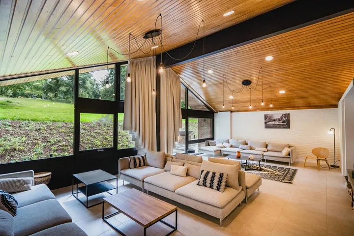 Casa de vacaciones para 33 personas, con sauna además de jardín y vistas - 1