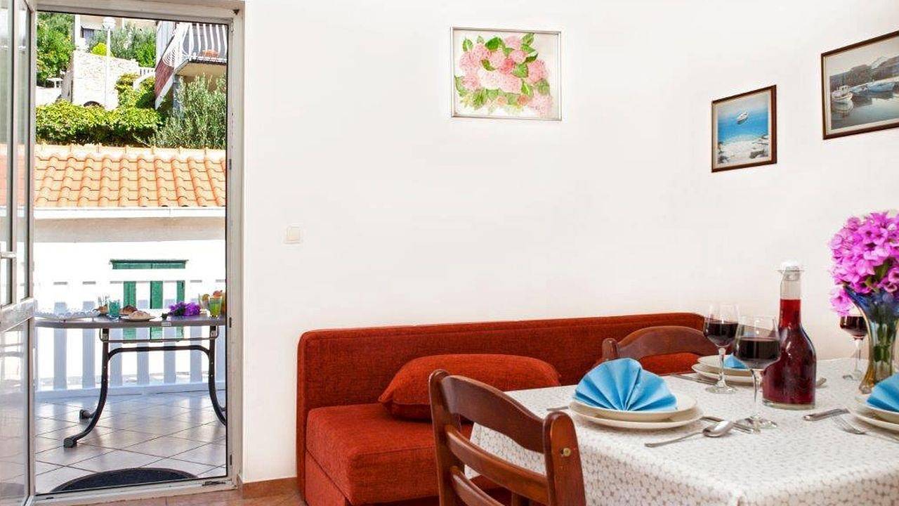 Ganze Ferienwohnung, Ferienwohnung für 4 Personen (38 m²) in Pisak in Pisak, Split-Dalmatien