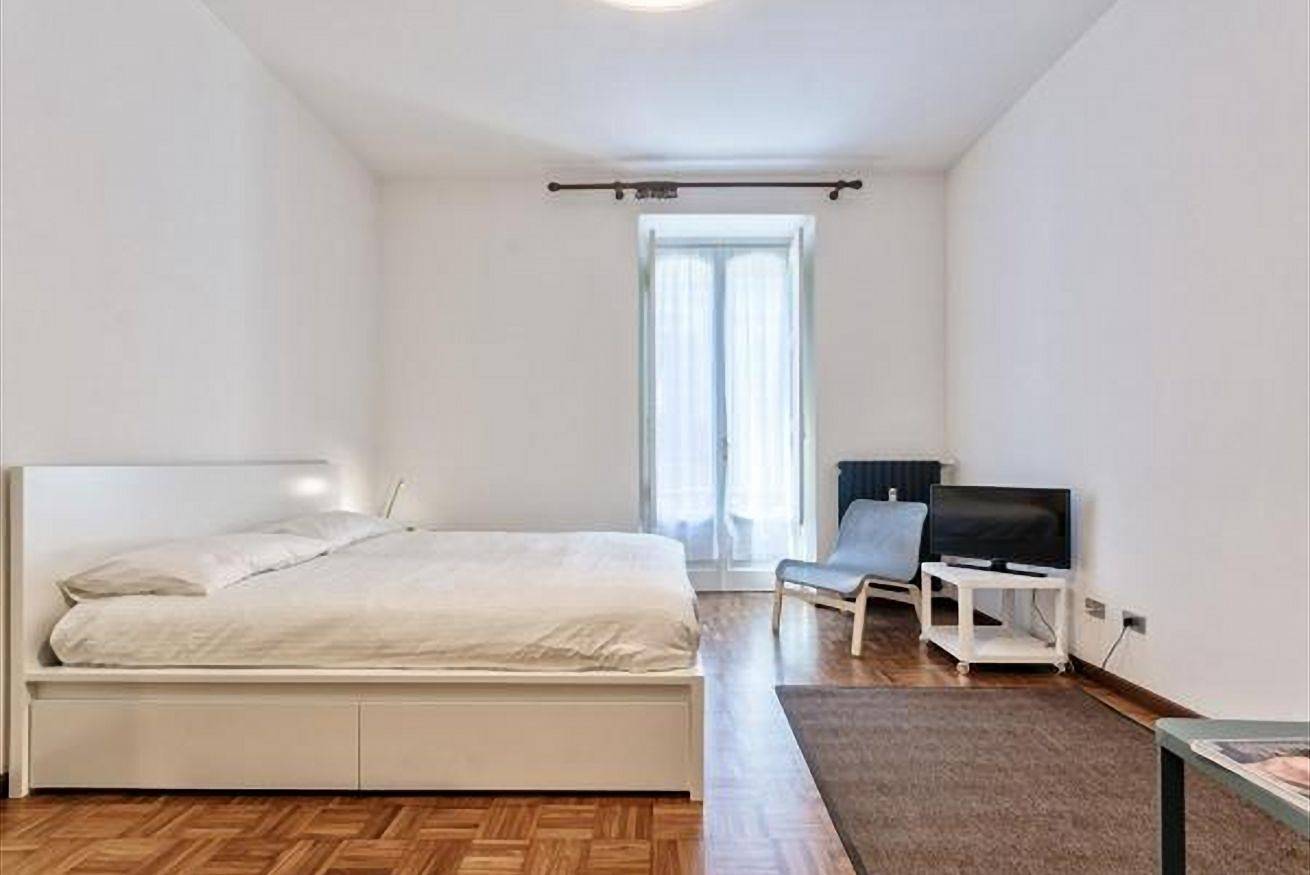 Apartamento entero, Porta Nuova - Large apartment x 3 with Wifi! in Turín, Provincia de Torino
