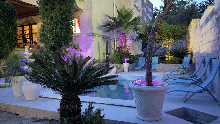 Villa voor 10 personen, met Balkon/Terras en Zwembad in Split