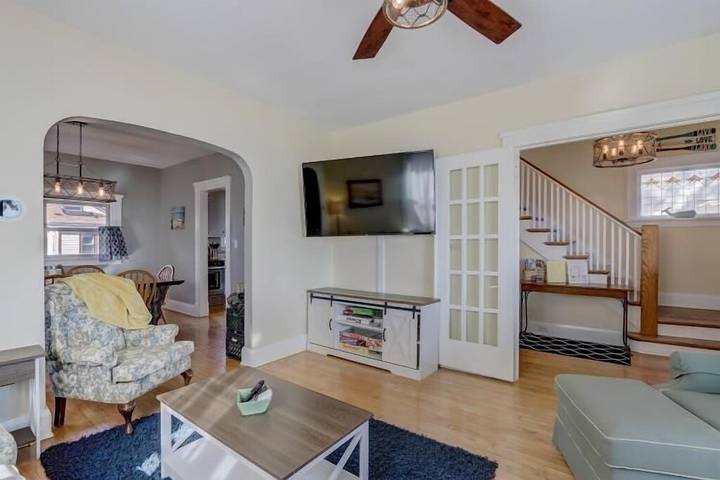 Vacation house for 15 people, with yard in Wisconsin