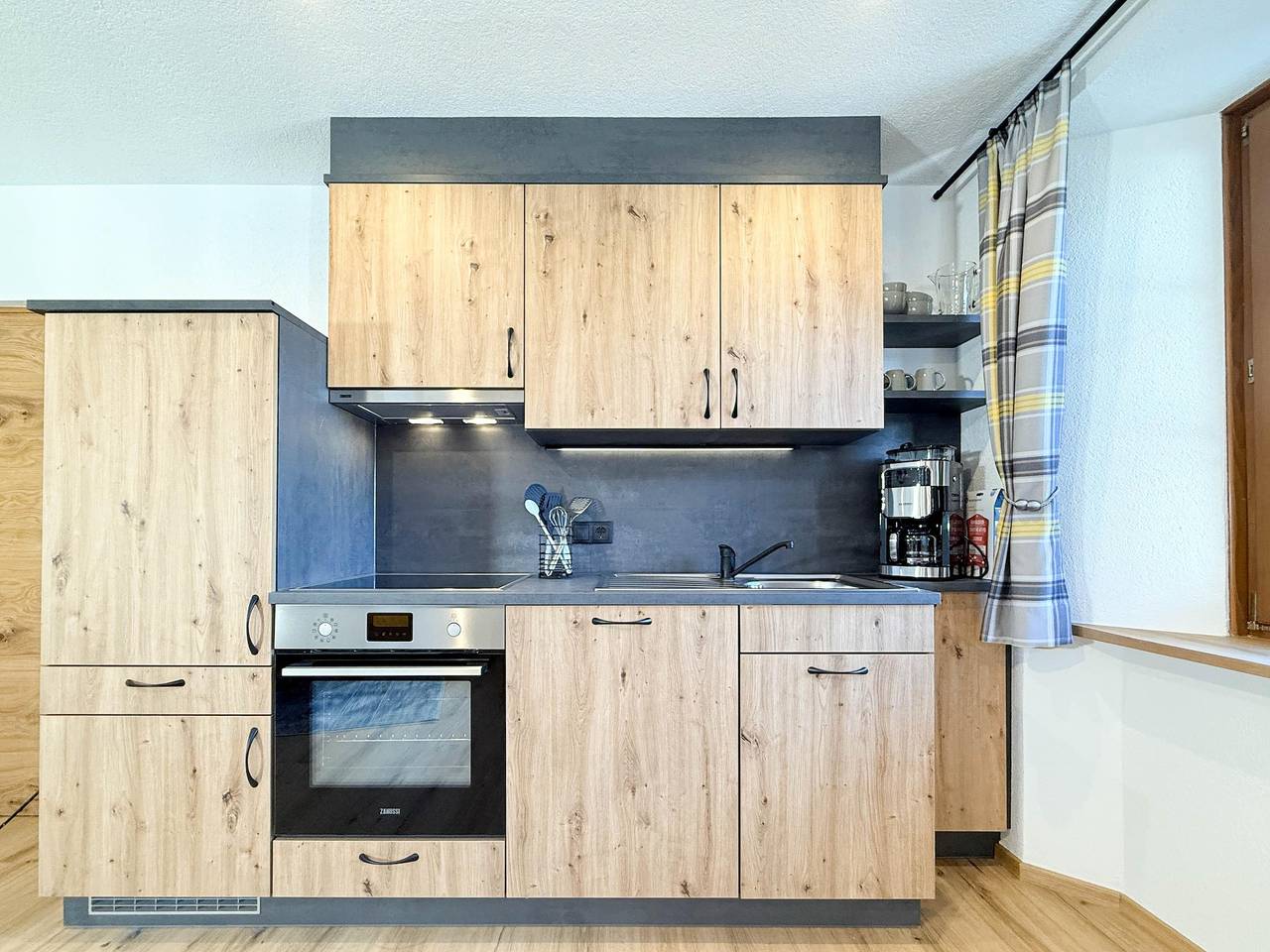 Ganze Ferienwohnung, Appartement 2 in Untergiblen, Elbigenalp