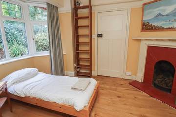 Log Cabin for 8 People in Wroxham, Norfolk, Photo 3