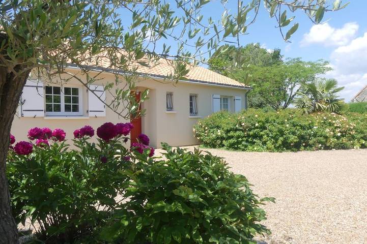 Location de vacances pour 8 personnes dans Brigné