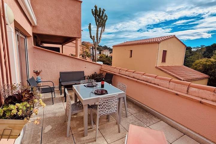 Gîte pour 3 personnes, avec terrasse dans Gare De Collioure