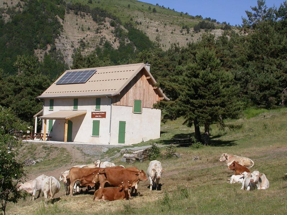 Three-Bedroom Chalet in Auzet, Alpes-de-Haute-Provence
