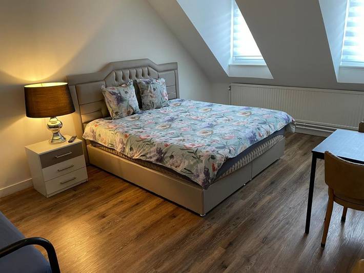 Ferienwohnung für 2 Personen, mit Terrasse und Garten sowie Ausblick