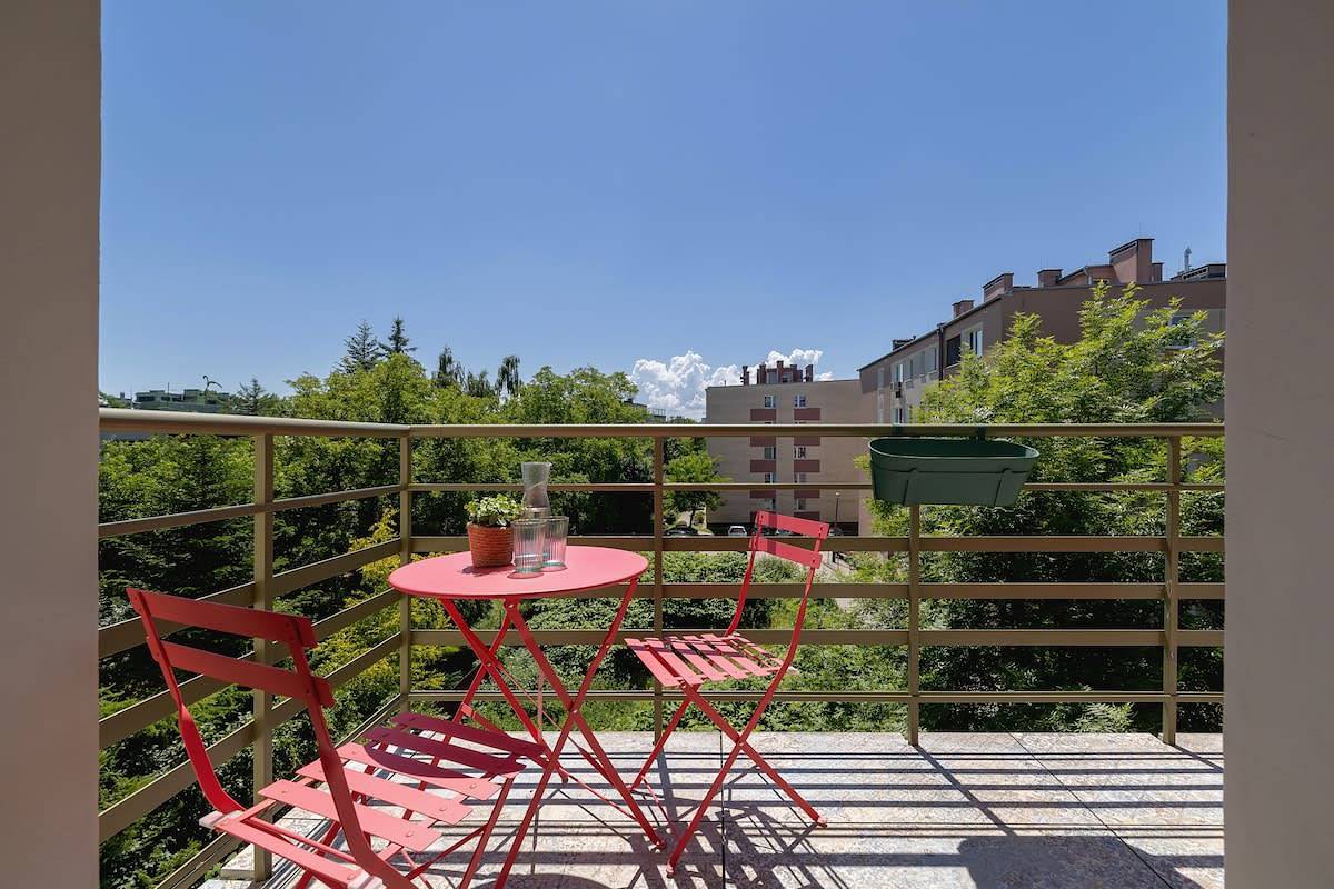 Cały apartament, Compact Apartment with Balcony | Close to Convention Center in Dębniki, Kraków