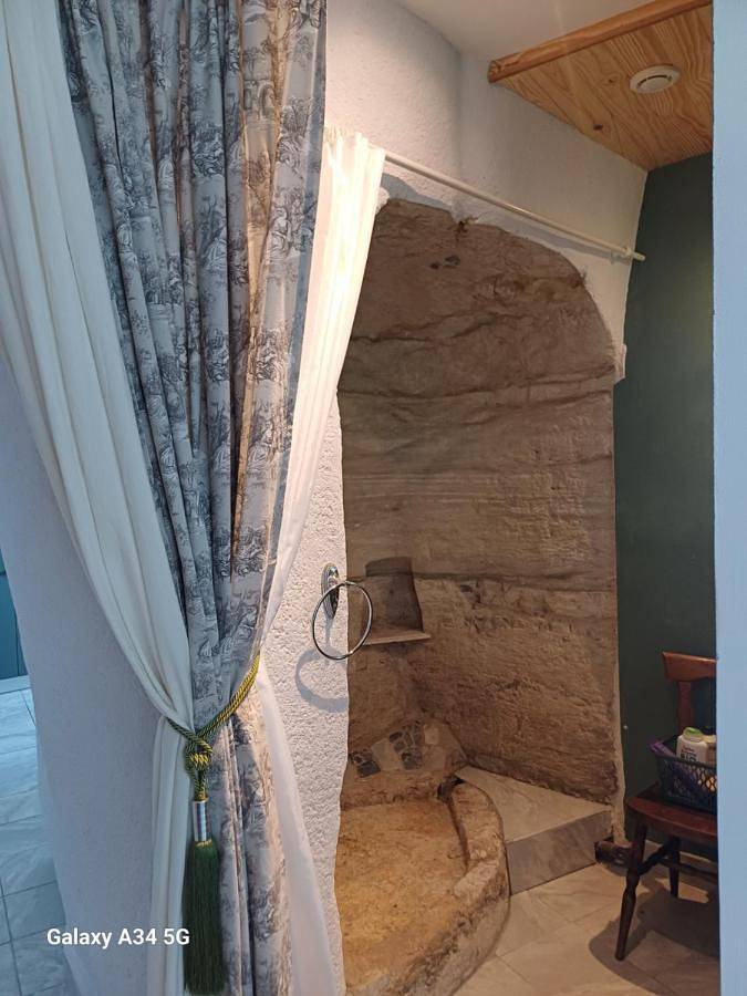 Gîte pour 2 personnes, avec vue ainsi que terrasse et jardin, animaux acceptés à Faverolles-sur-Cher - 3