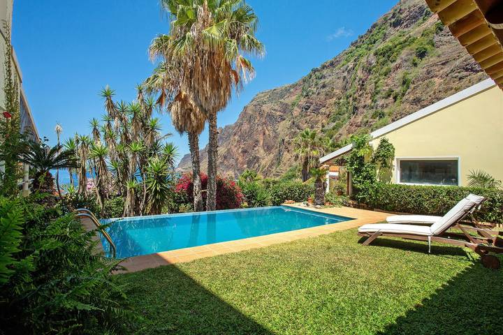 Apartamento de férias para 2 pessoas, com Varanda e Jardim em Madeira