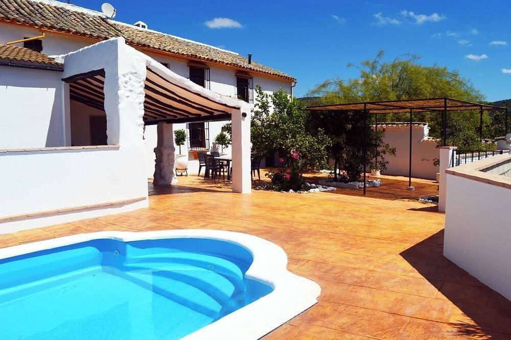 Cortijo La Cañada, a charming place to enjoy with family and friends.  in Rute, Sierras Subbéticas