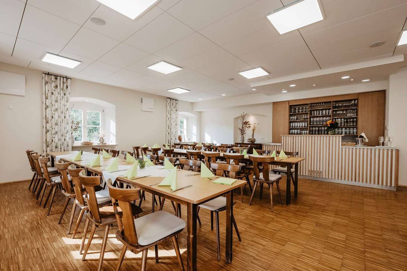 Landgasthof Lautenschlager - Komfort-Dreibettzimmer in Regenstauf, Ostbayern