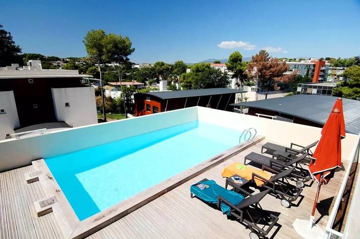 Ferienwohnung für 4 Personen, mit Pool in Antibes - 2