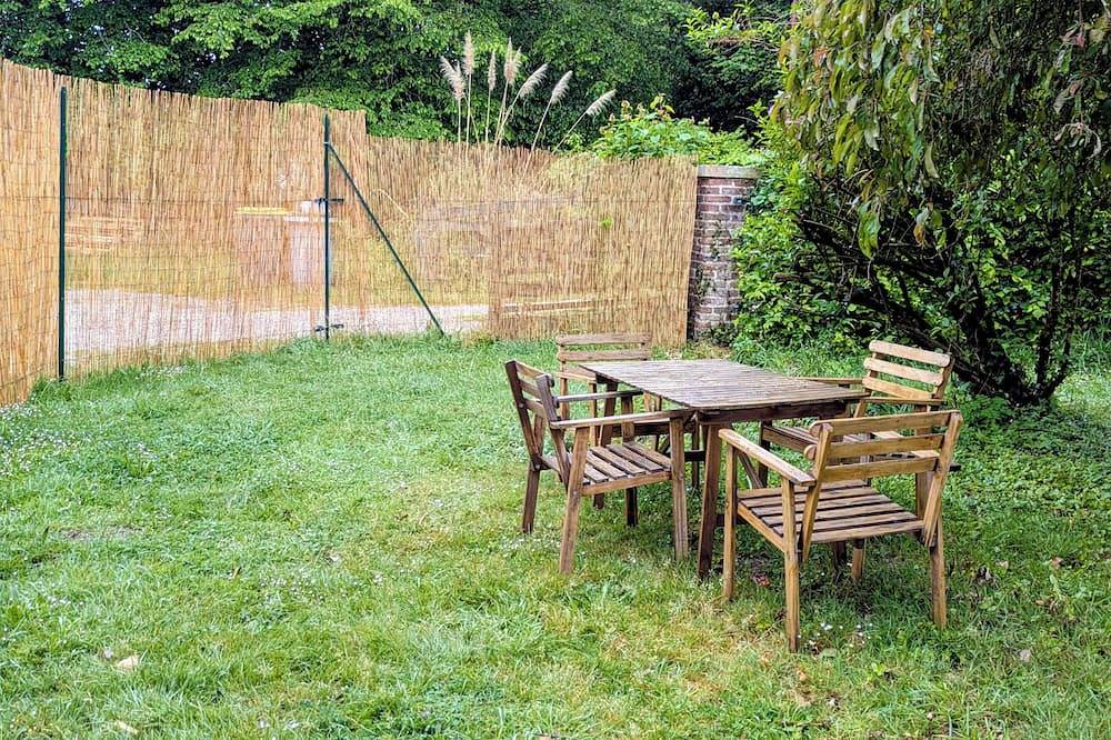 Maisonnette avec jardin indépendant au cœur du Parc Naturel Régional in Barneville-sur-Seine, Région de Bernay