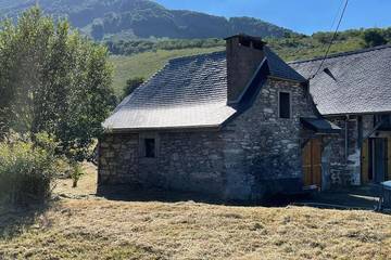 Maison de campagne pour 3 personnes à Ségus
