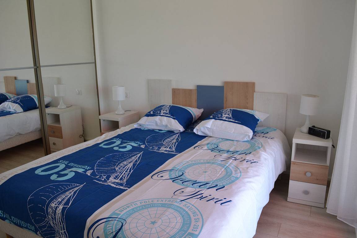 Appartement entier, T2 vue mer, balcon avec table, face grande plage, réf. A46 in Royan, Côte de Beauté