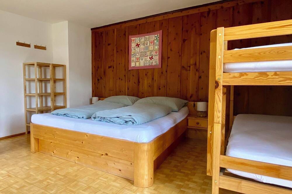 Ganze Wohnung, Apartment \"Emerald\" in der traditionellen österreichischen Chalet in Bramberg am Wildkogel, Pinzgau