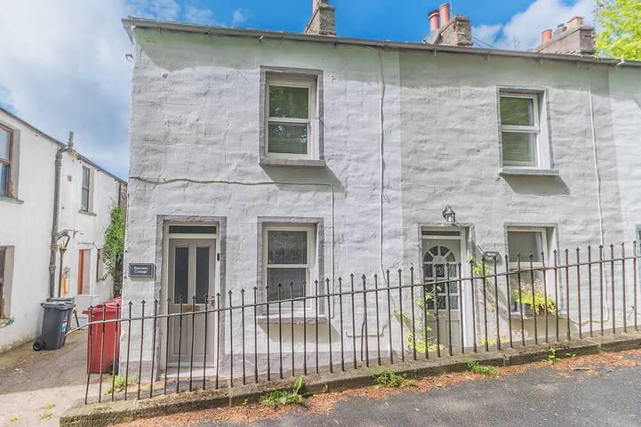 Holiday rental for 4 people, with garden, with pets in Barrow-in-Furness