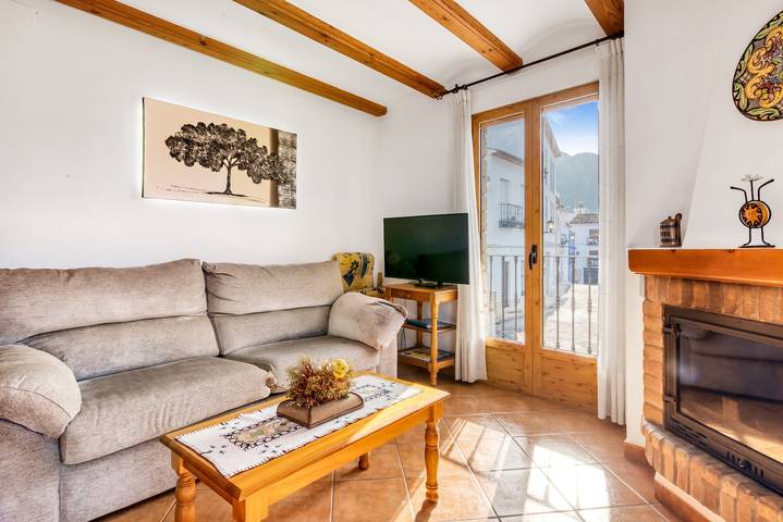 Ferienwohnung für 6 Personen, mit Balkon und Garten in Orba