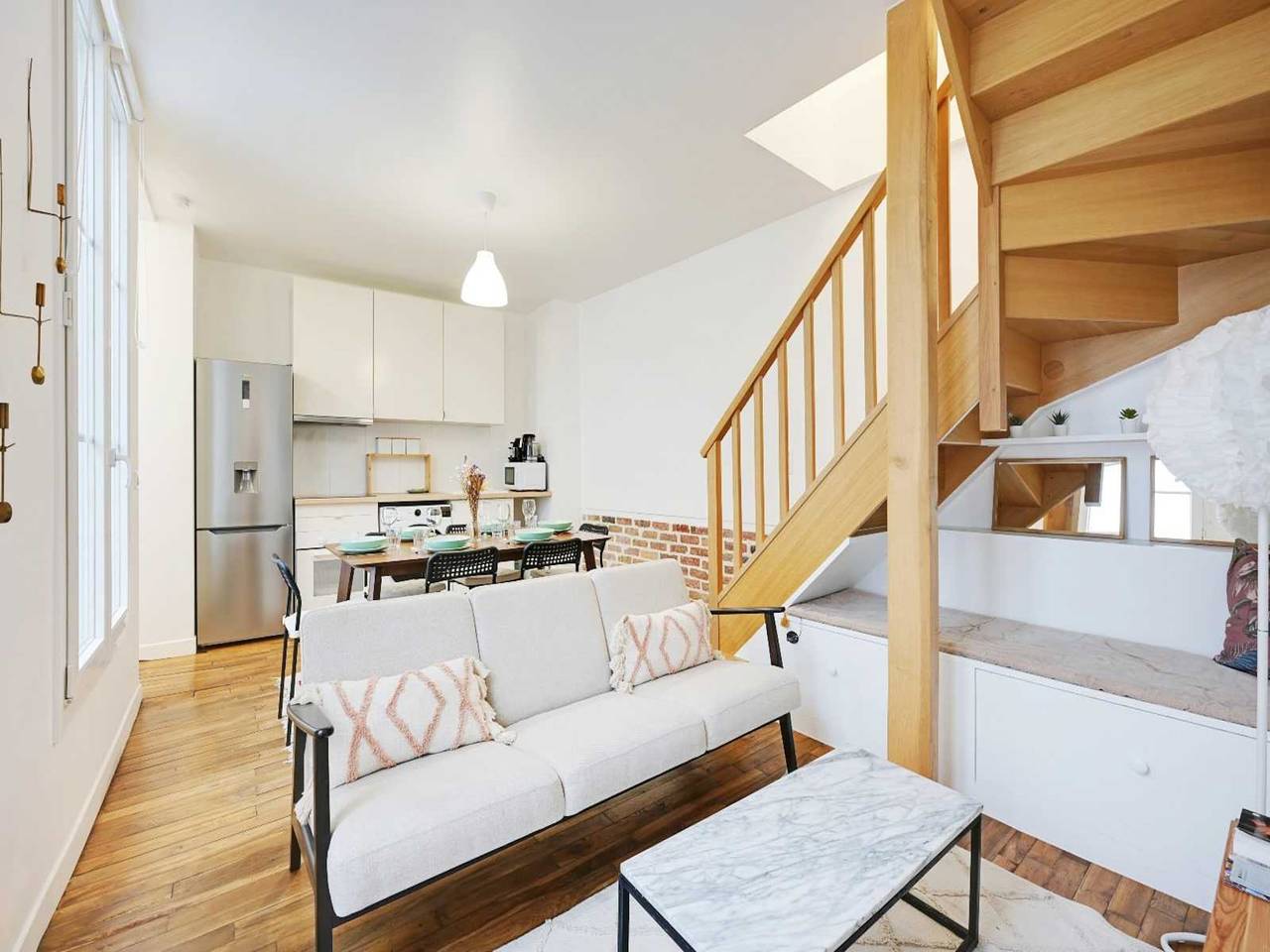 Ganze Wohnung, Modernes Haus mit Klimaanlage in Asnières-sur-Seine, Hauts-de-Seine