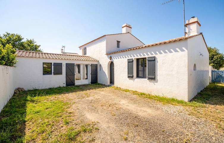 Ferienhaus für 10 Personen, mit Pool und Terrasse