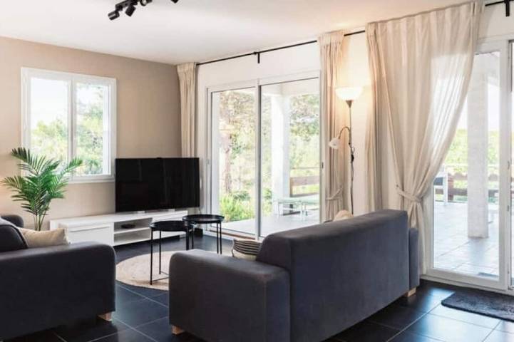 Location de vacances pour 6 personnes, avec jardin et terrasse à Cesseras - 2