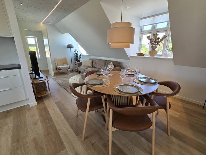 Ferielejlighed for 4 personer, med Terrasse og Have på Samsø
