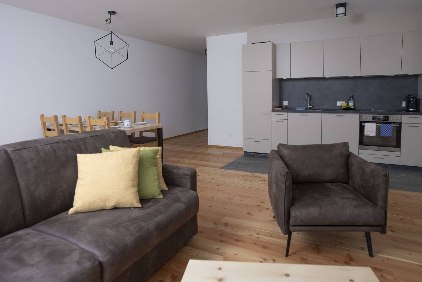 Ganze Wohnung, Chasa Helvetia Duai: Neu gebaute 3,5 Zimmer Ferienwohnung mit exklusivem Hotelservice in Val Müstair, Unterengadin