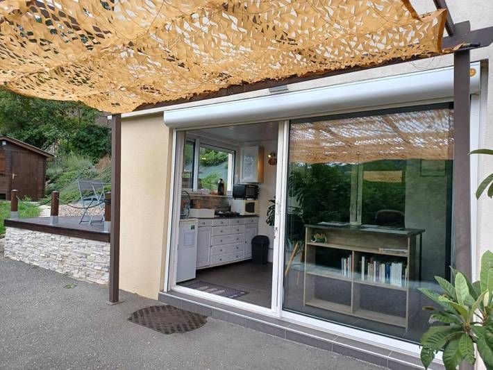 Gîte pour 2 personnes, avec jardin et bassin pour enfant ainsi que vue sur le lac et vue à Aurec-sur-Loire - 3