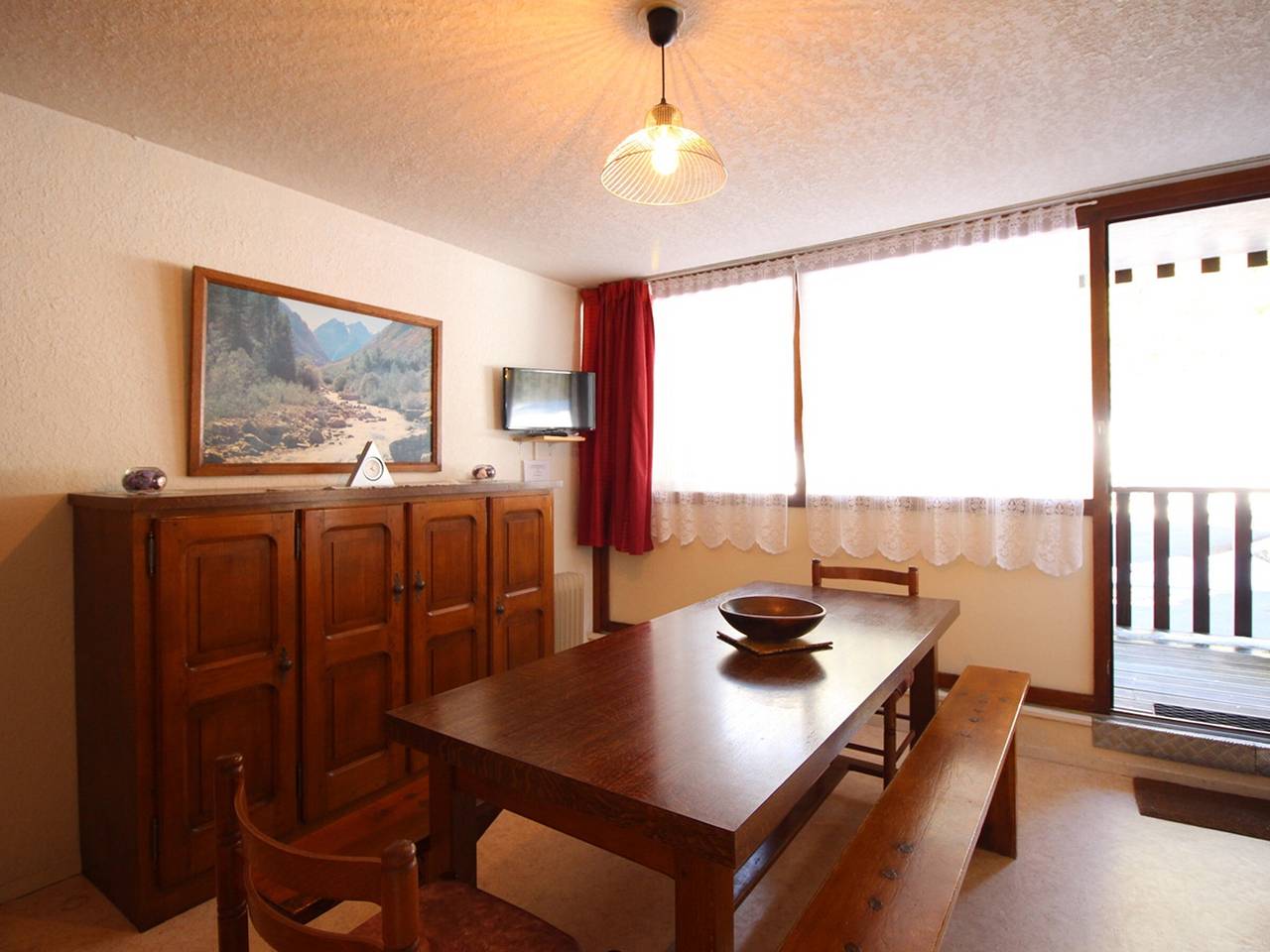 Apartamento entero, F2 a pie de pistas con balcón y aparcamiento - 6 pers. in Mont-Dore, Parque Natural Regional Volcans d'Auvergne