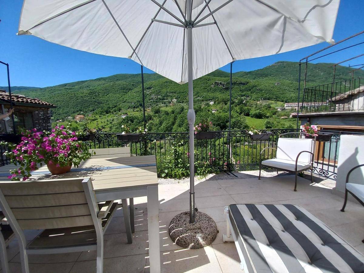 Casa Altieri in Cusano Mutri, Matese