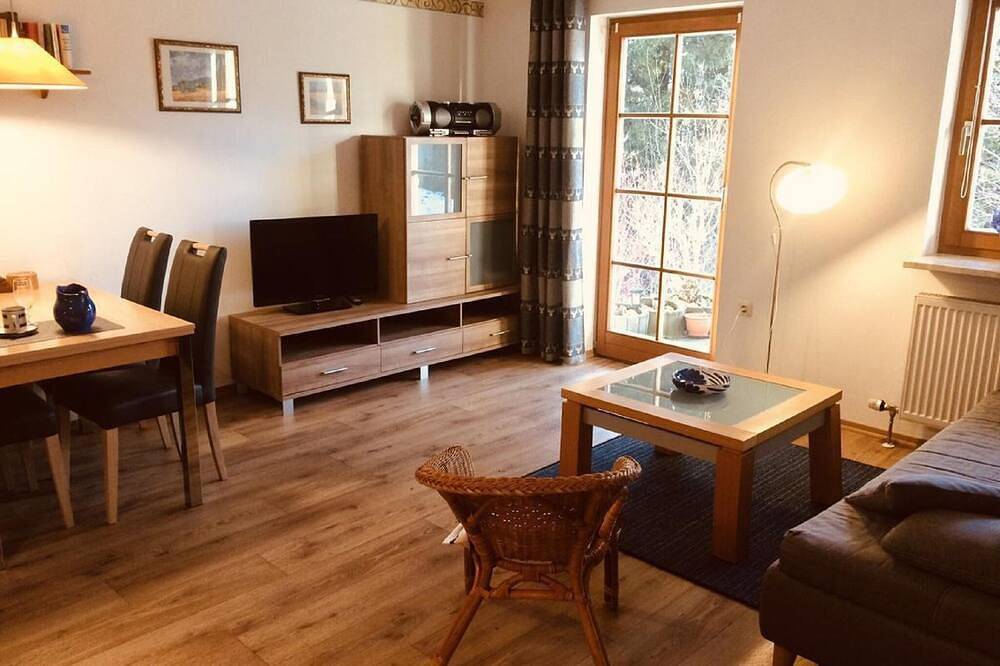 Ganze Wohnung, Ferienwohnung (48qm) mit Terrasse in Arnbruck, Ostbayern