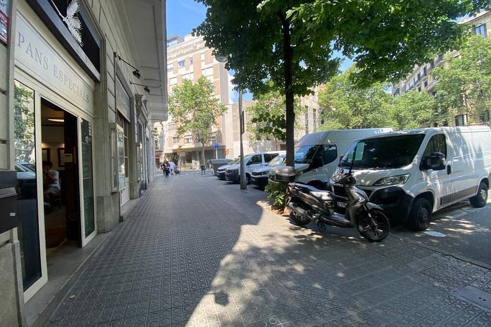 Ganze Wohnung, Lovely 2-Bedroom In Gracia Jardinets in Barcelona Zentrum, Barcelona
