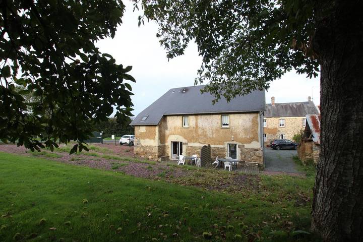 Gîte for 2 people, with hot tub and garden as well as sauna in Normandy