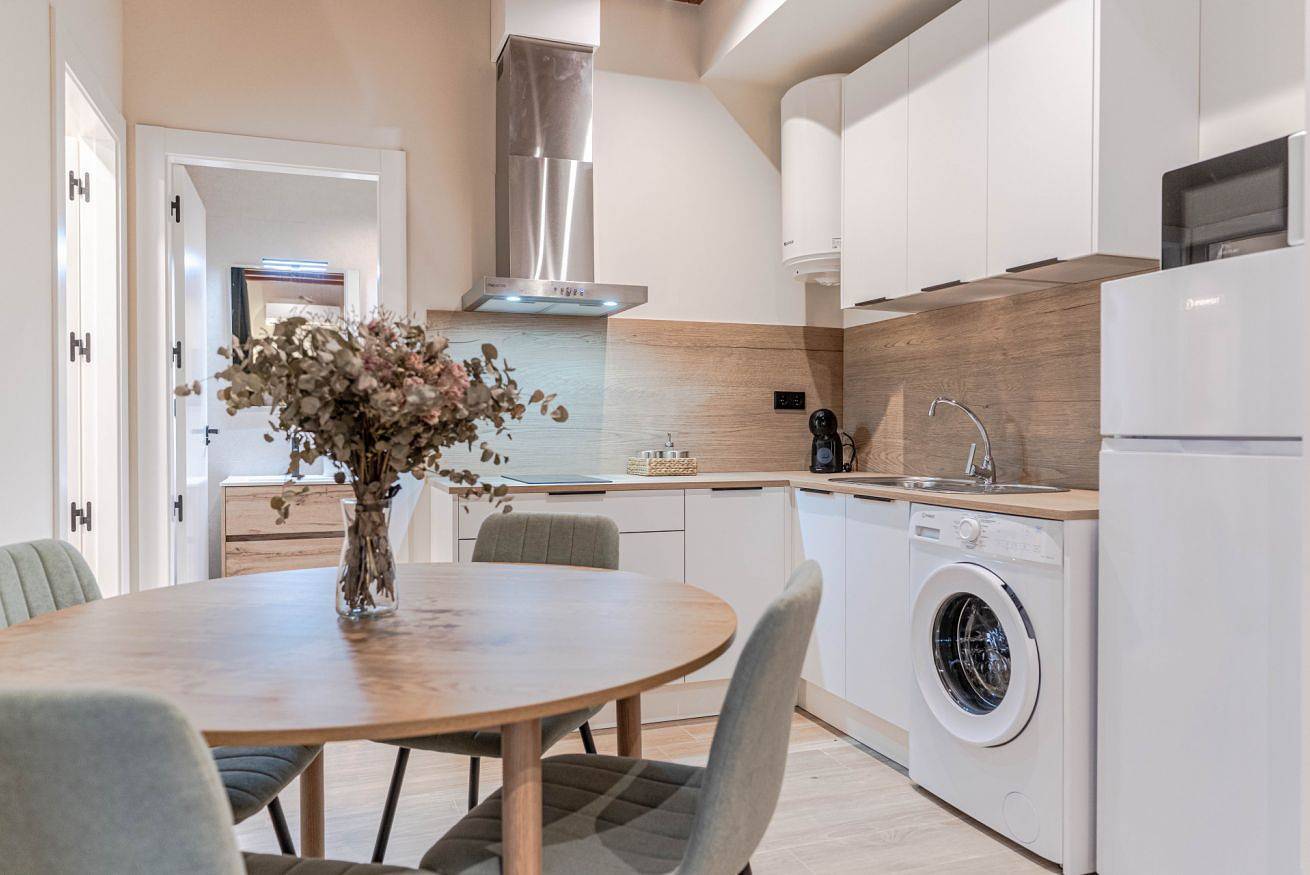 Geheel appartement, Suite Alhambra · Modern with private patio in Centro-Sagrario, Granada