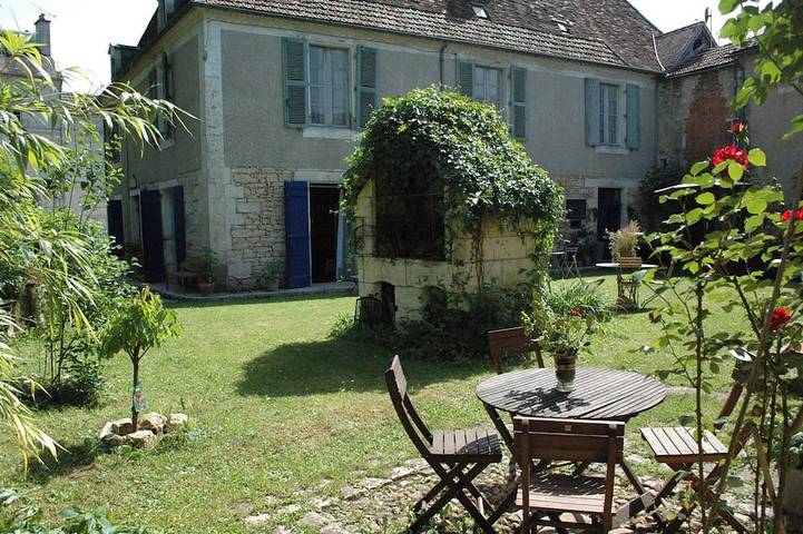 Maison de vacances pour 4 personnes, avec Jacuzzi et Jardin à Cubjac