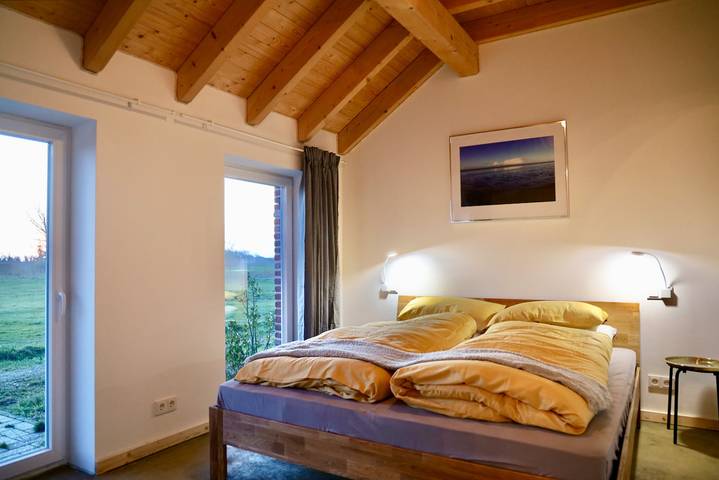 Ferienwohnung für 2 Personen, mit Terrasse und Garten sowie Ausblick in Neuharlingersiel - 3