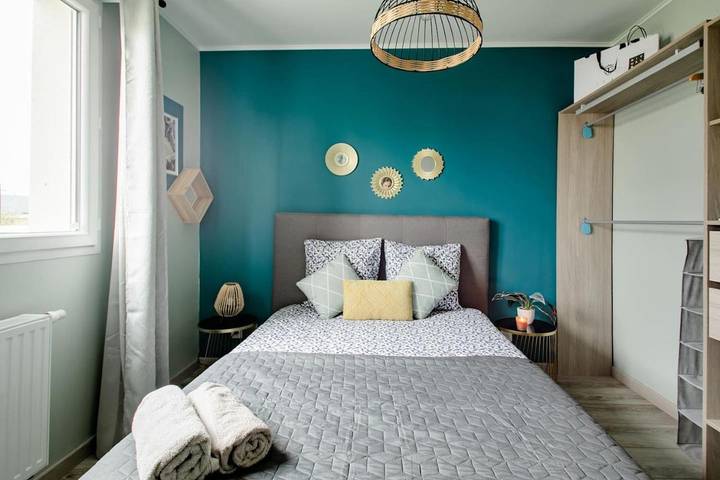 Location de vacances pour 6 personnes, avec vue et jardin à Miniac-Morvan - 2