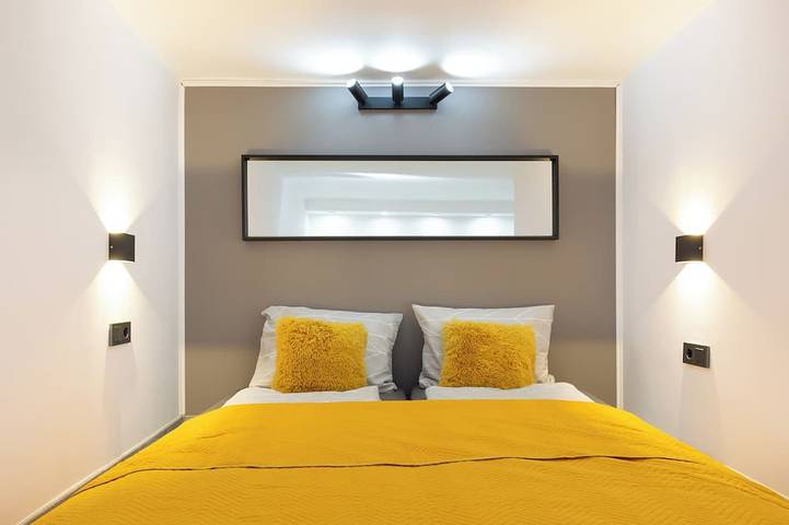 Ganze Wohnung, ⭐3in1 Modern Design - 3 Apartment Together ❤️Airco 5BEDROOMs 4BATHs 9BEDs in Budapest, Danube-Ipoly National Park