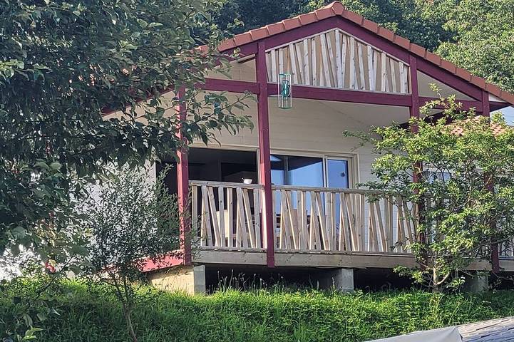 Chalet für 4 Personen, mit Pool - 1