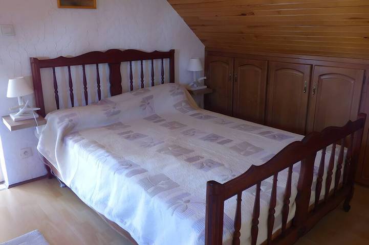 Location de vacances pour 6 personnes, avec terrasse ainsi que jardin et piscine dans Lézignan - 3