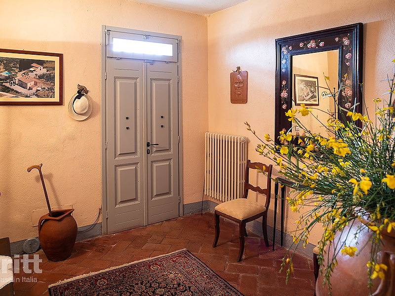 Tritt — In Montelupo Fiorentino ligt deze prachtige vakantievilla voor 11 personen in Montelupo Fiorentino, Provincie Florence