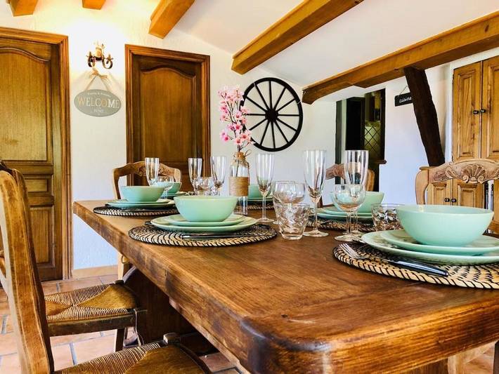 Gîte pour 6 personnes, avec vue et terrasse, animaux acceptés à Toudon