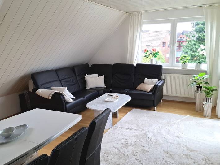 Ferienwohnung für 4 Personen, mit Balkon und Terrasse in Nordenham - 2