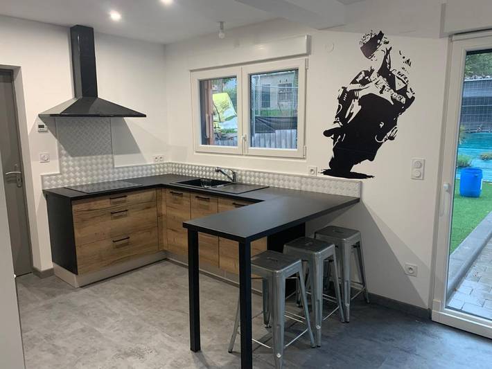 Location de vacances pour 8 personnes, avec Terrasse ainsi que Jardin et Piscine dans Boulay-Moselle - 3