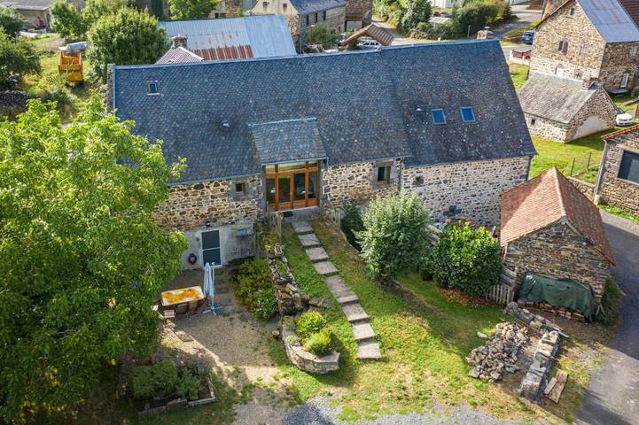 Gîte pour 2 personnes, avec jardin à Saint-Pierre-le-Chastel - 3