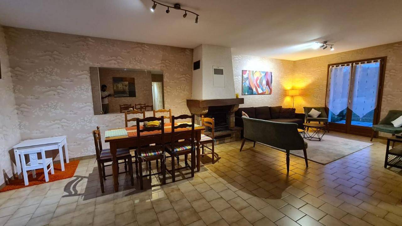 Three-Bedroom House in Jablines, Seine-et-Marne