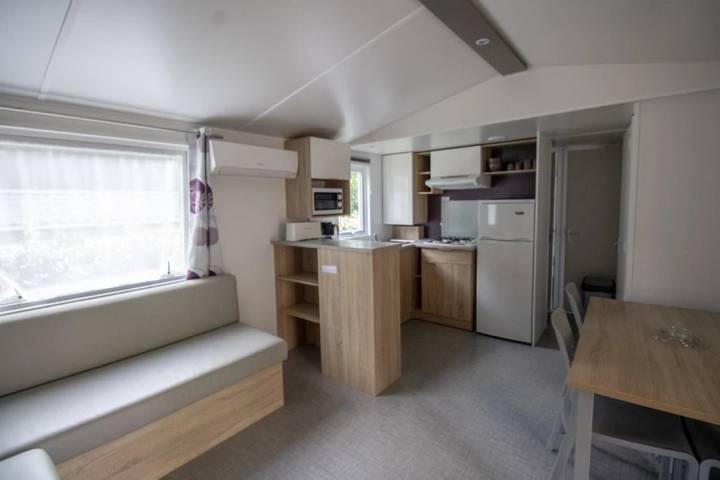 Mobil home pour 6 personnes, avec bassin pour enfant ainsi que jacuzzi et sauna à Saint-Michel-Escalus - 4